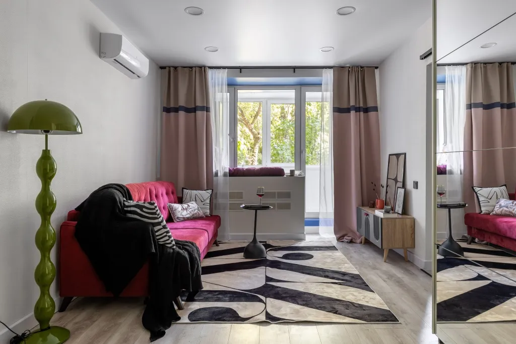 Натяжные потолки для спальни